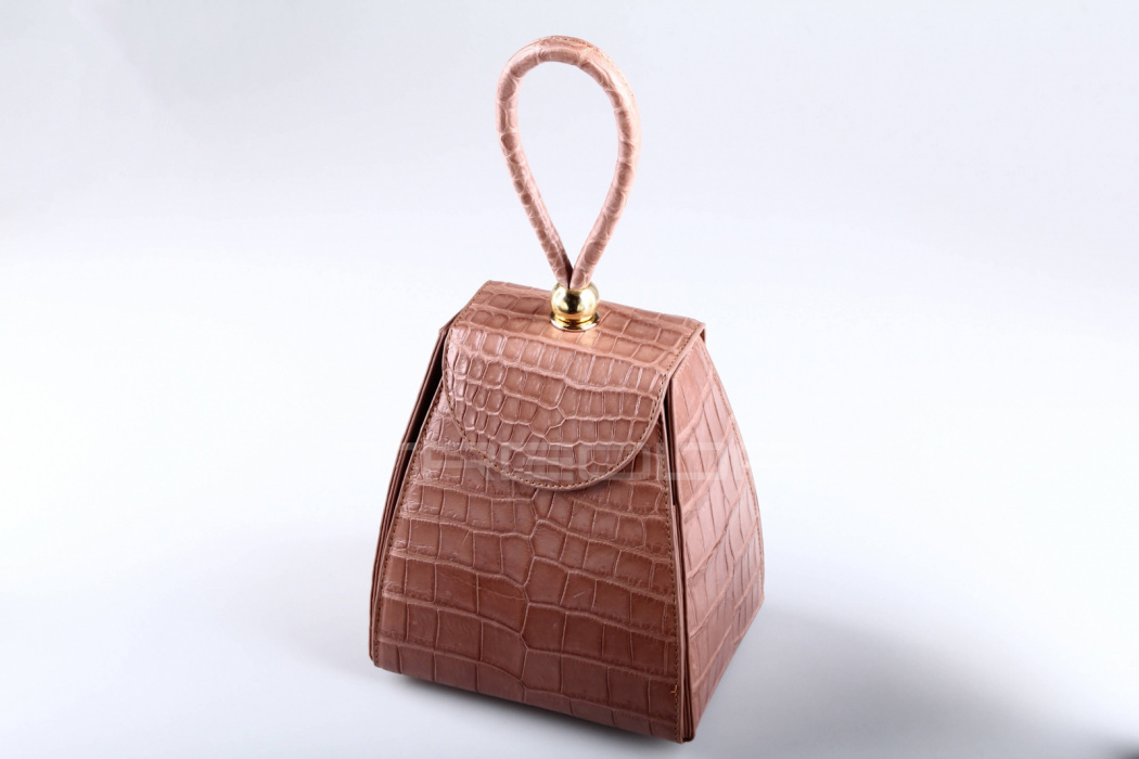 Сумка из кожи крокодила