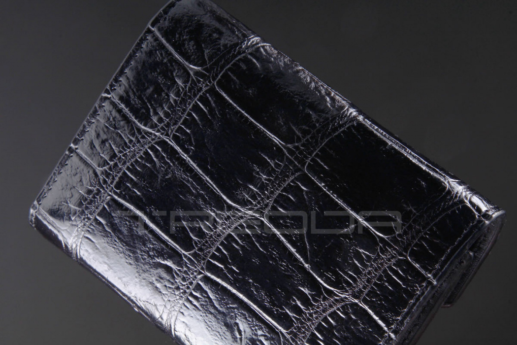 Кошелек из кожи крокодила
