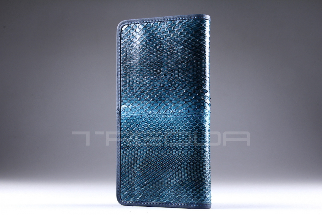 Вертикальное портмоне из кожи змеи