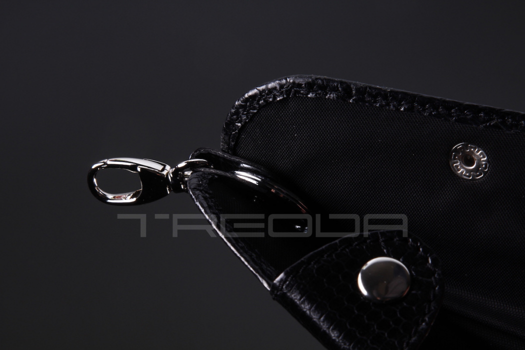 Ключница из кожи морской змеи
