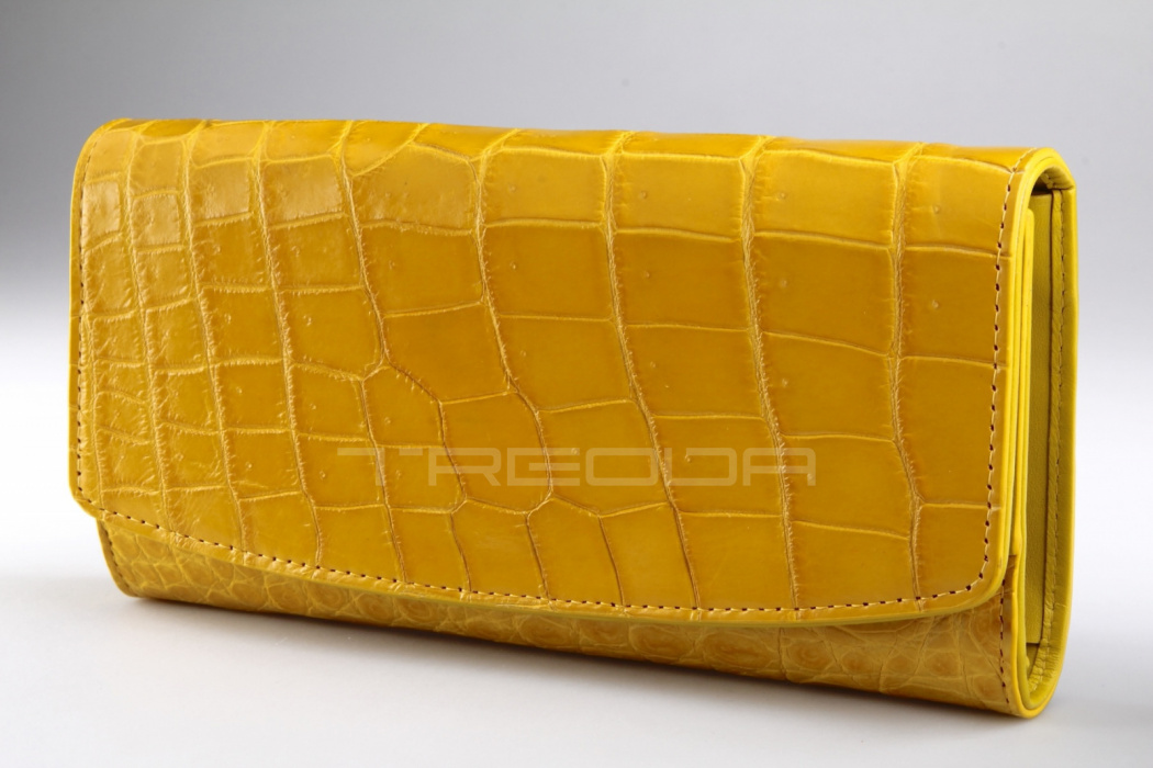 Кошелек женский из кожи крокодила